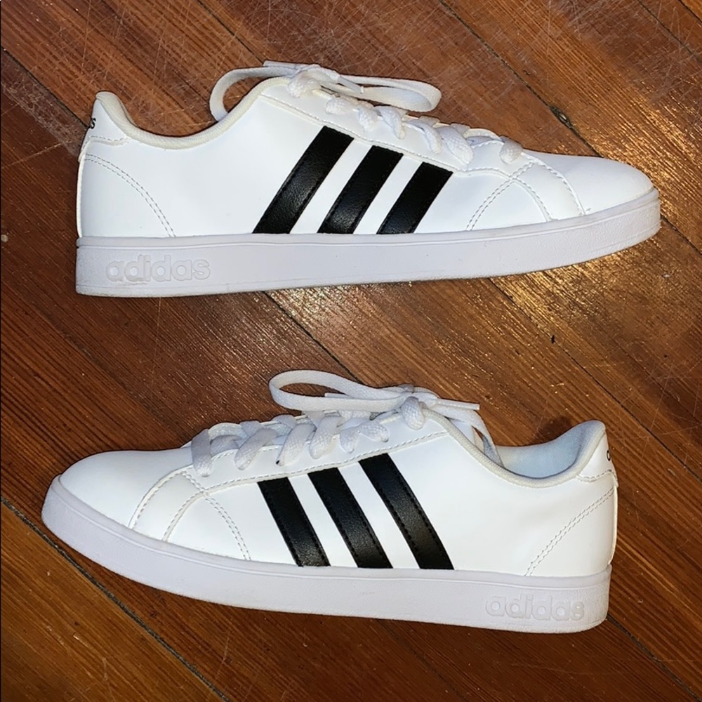 Adidas Neo Baseline Women’s Size 8